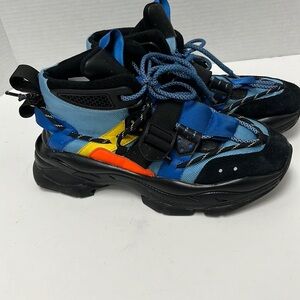 Men’s Javi Hub Mid Top Sneakers/Boots Size 8